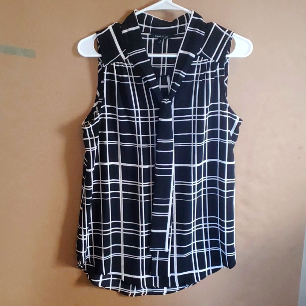 Sami & Jo sleeveless small top